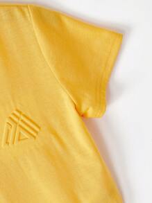 SHEIN Young Boy Joint Sports Geometric Pattern Knitted Short Sleeve T-Shirt With Round Neck