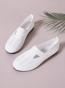 Plus Size Women's White Hollow Out Comfortable Flat Shoes For Spring And Summer - White - View 2