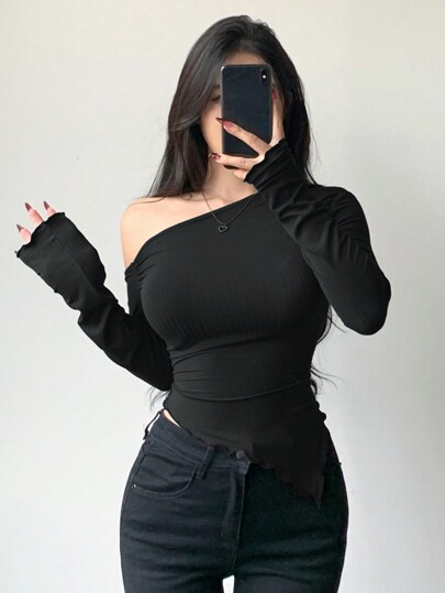 DAZY Camiseta de manga larga con hombro asimétrico y fruncido, ajustada, de unicolor para mujer