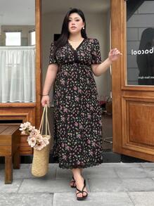 Dazy Petite Plus Plus Size Floral Printed Vacation Style Dress With Patchwork Lace Hem And Slit - Black - View 3