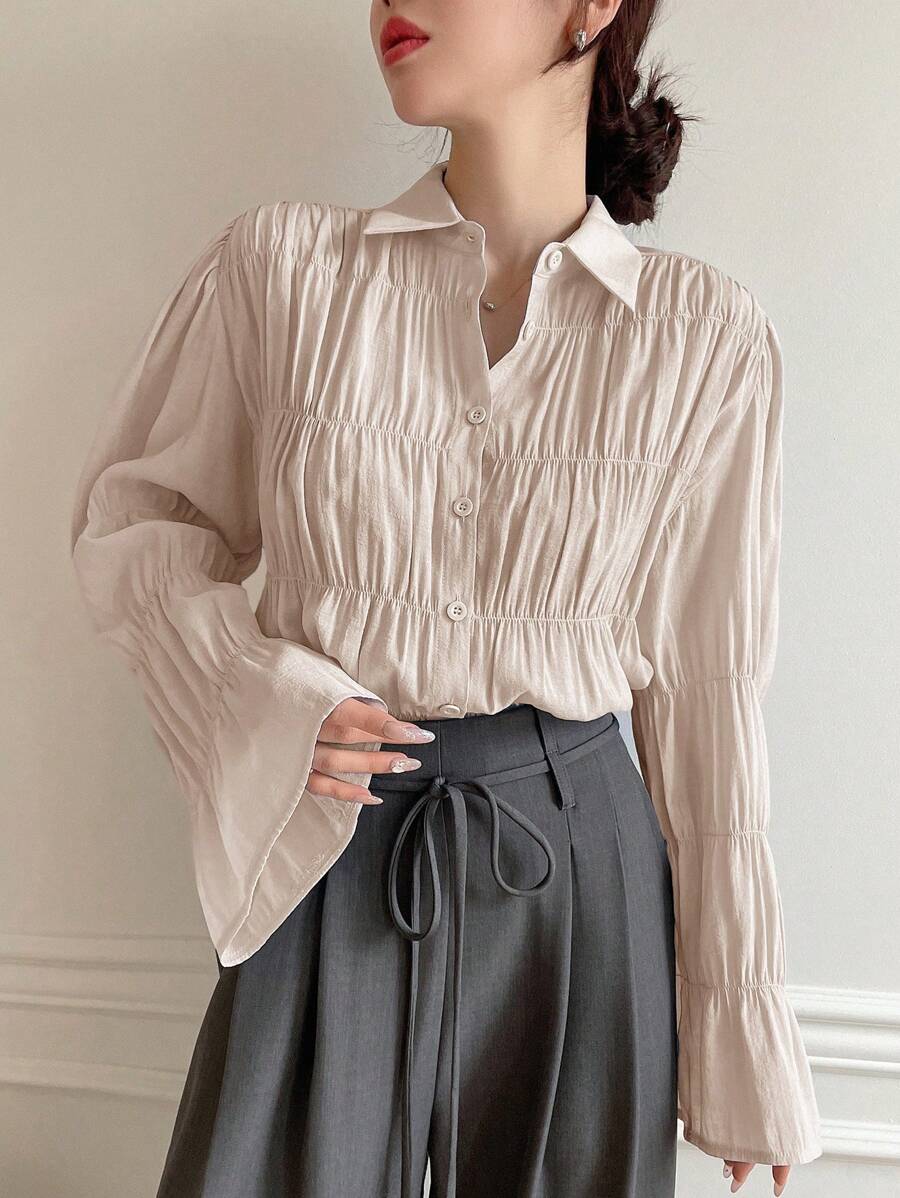 DAZY Chemise longue pour femmes à manches longues et à manches longues à col en plis de couleur unie pour le printemps/été - Nude - Voir 1