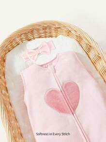Cozy Pixies 1 套舒适小熊心刺绣柔软舒适无袖婴儿睡袋和 1 个头带，适合情人节爱心情人节 - 淺粉色 - 查看 4