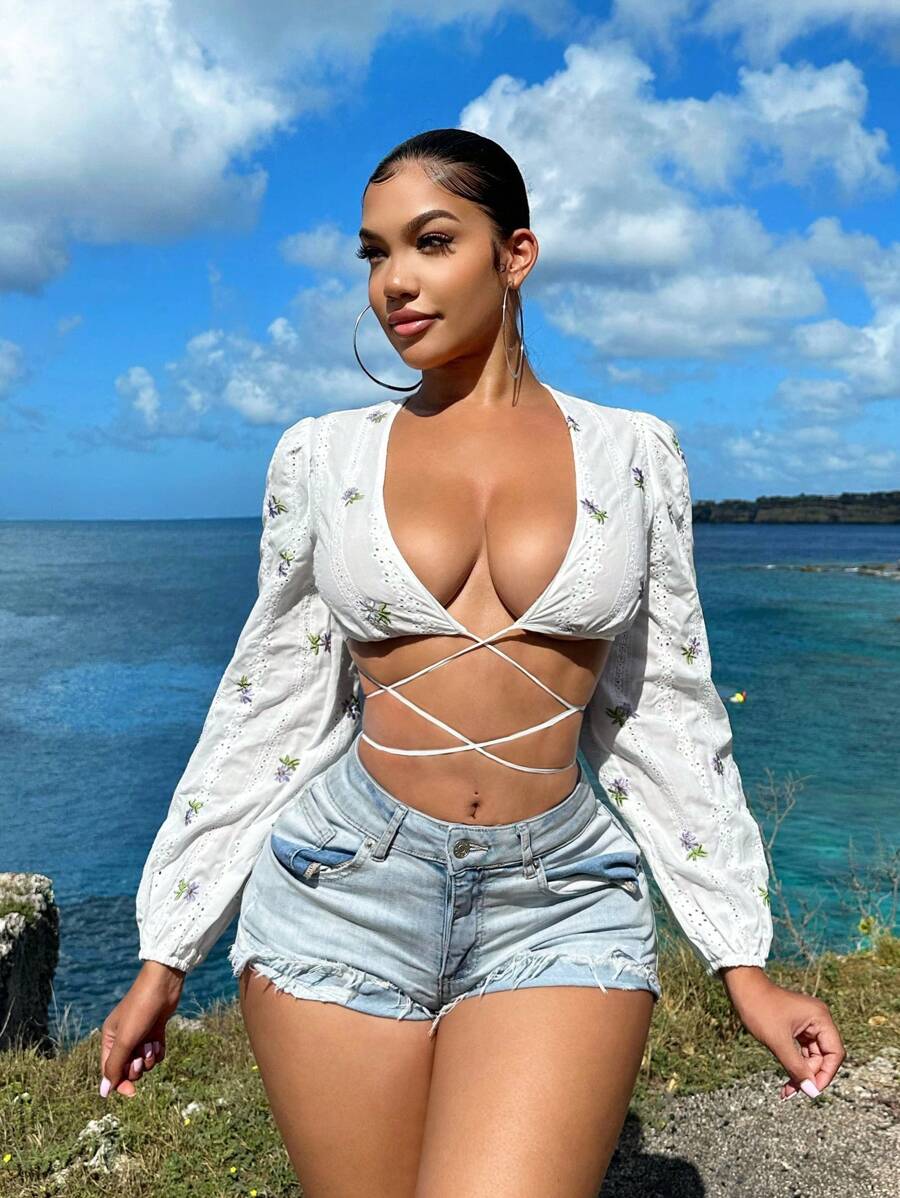SHEIN SXY Blusas blancas de mujer, ropa de mujer para vacaciones en la playa - Blanco - Ver 1