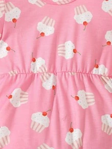 Macacão curto rosa com estampa de cupcakes para bebê menina, manga curta e faixa de cabelo. Roupa para usar em casa. - Rosa - Ver 4