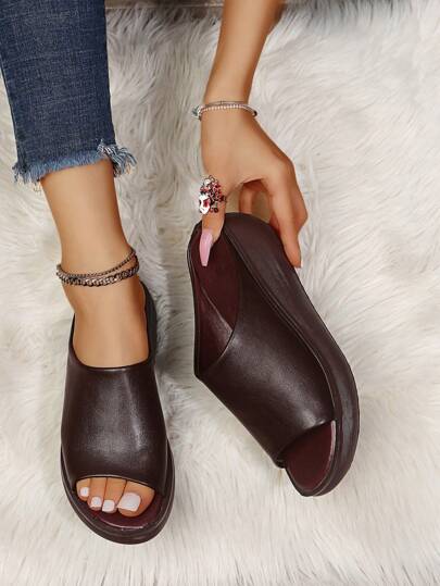 New Summer Style Women Black Platform Wedges Slippers Thick Bottom Outdoor Slippers