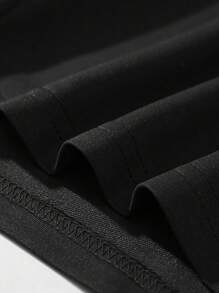 ROMWE MEN Goth Men Letter Fire Graphic Drawstring Waist Shorts - Black - View 4