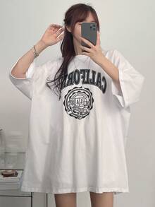 DAZY Áo thun trễ vai oversized nữ in chữ cho mùa hè - trắng - Xem 6