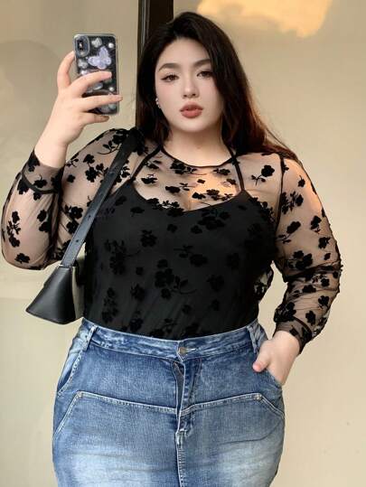 Dazy Plus Blusa elegante y sexy de talla grande con estampado de flores en malla transparente, de corte ajustado, para salir. Blusas de mujer con volantes y manga larga