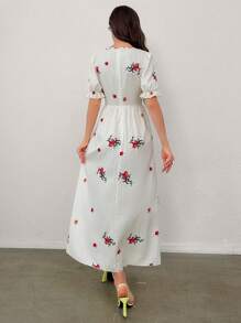 Modelyn 女士夏季假期花卉印花刺绣拼布方领泡泡袖连衣裙长款女装 - 杏色 - 查看 2