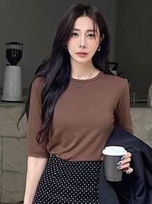 DAZY 夏季休闲纯色基本款短袖T恤，商务休闲女装 - 棕色 - 查看 3