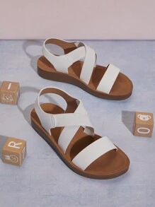 Mini mi 兒童白色露趾休閒平底涼鞋，適合日常外出