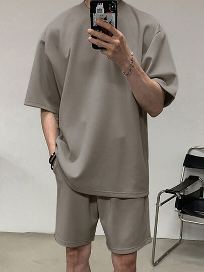 DAZY Men's Casual Simple Summer Solid Color T-Shirt And Shorts 2pcs/Set