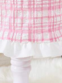 SHEIN Ensemble Pour Jeune Fille Comportant Un Haut En Tissu À Carreaux À Bulles Et Un Corsage À Volants En Jacquard Européen Avec Jupe À Détail Retourné, Adapté Aux Fêtes D'été - Rose bonbon - Voir 5