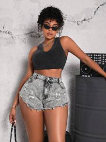 SHEIN SXY 大尺碼女士牛仔破洞性感縮邊邊短褲，無彈性