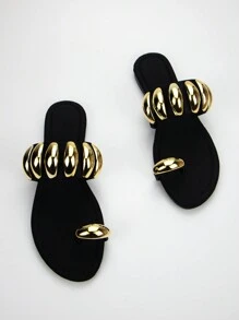Women Fashionable Black Lycra Fabric Comfortable Flat Sandals With Gold Hardware Buckle Decoration And Round Toe Thong For Daily Wear,Spring Summer Outfits - Black - View 2