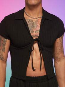 FeverCity Set aus Herren-Kurzarmhemd mit Knoten-Design an der Vorderseite, mit Shorts