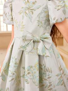 SHEIN Rochie Elegantă Fete Tween Cu Satin Brodat Și Flori