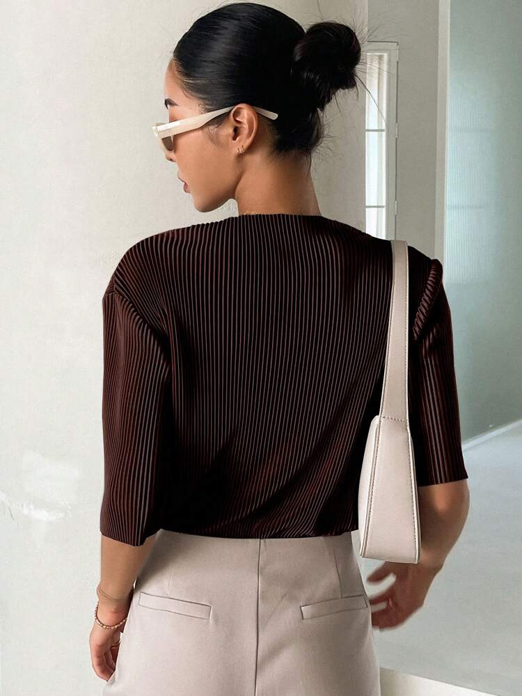 Ladies' Solid Color Pleated Short Sleeve T-Shirt Sheer