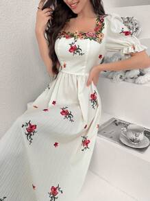 Modelyn 女士夏季假期花卉印花刺绣拼布方领泡泡袖连衣裙长款女装 - 杏色 - 查看 5