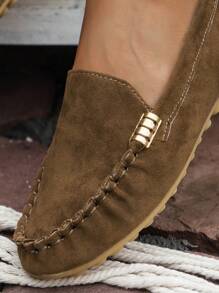 Women Flat Loafers New Driving Loafers Women Low-Cut Driving Shoes Flat Mom Shoes Plus Size Suede Casual Shoes