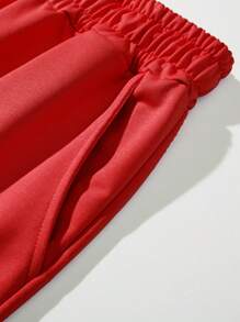 ROMWE MEN Street Life Men Letter Graphic Drawstring Waist Shorts - Red - View 5