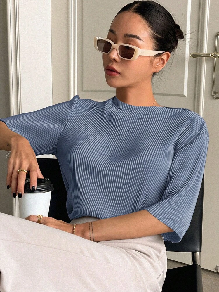 Ladies' Solid Color Pleated Short Sleeve T-Shirt