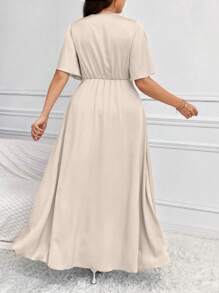 SHEIN Unity Đầm xẻ tà cổ chữ V thanh lịch cỡ lớn cho mùa hè - Màu be - Xem 2