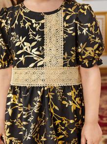 Young Girl's Dress With Floral Print, Lace And Puff Sleeves And A Bag As An Accessory - Black - View 3