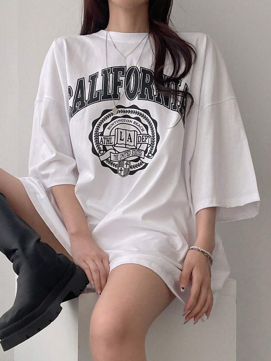DAZY Áo thun trễ vai oversized nữ in chữ cho mùa hè - trắng - Xem 1