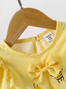 SHEIN Playful Pals Vestido de línea A de verano para bebé niña con doble capa de mangas con volantes y lindo patrón de abeja y flor - Amarillo - Ver 4