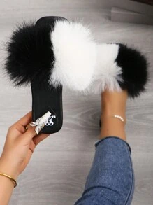 Women Fashionable And Comfortable Black Square Toe Open Toe Black And White Contrast Color Rabbit Fur Slip-On Flat Sandals, Thank You - Black and White - View 3