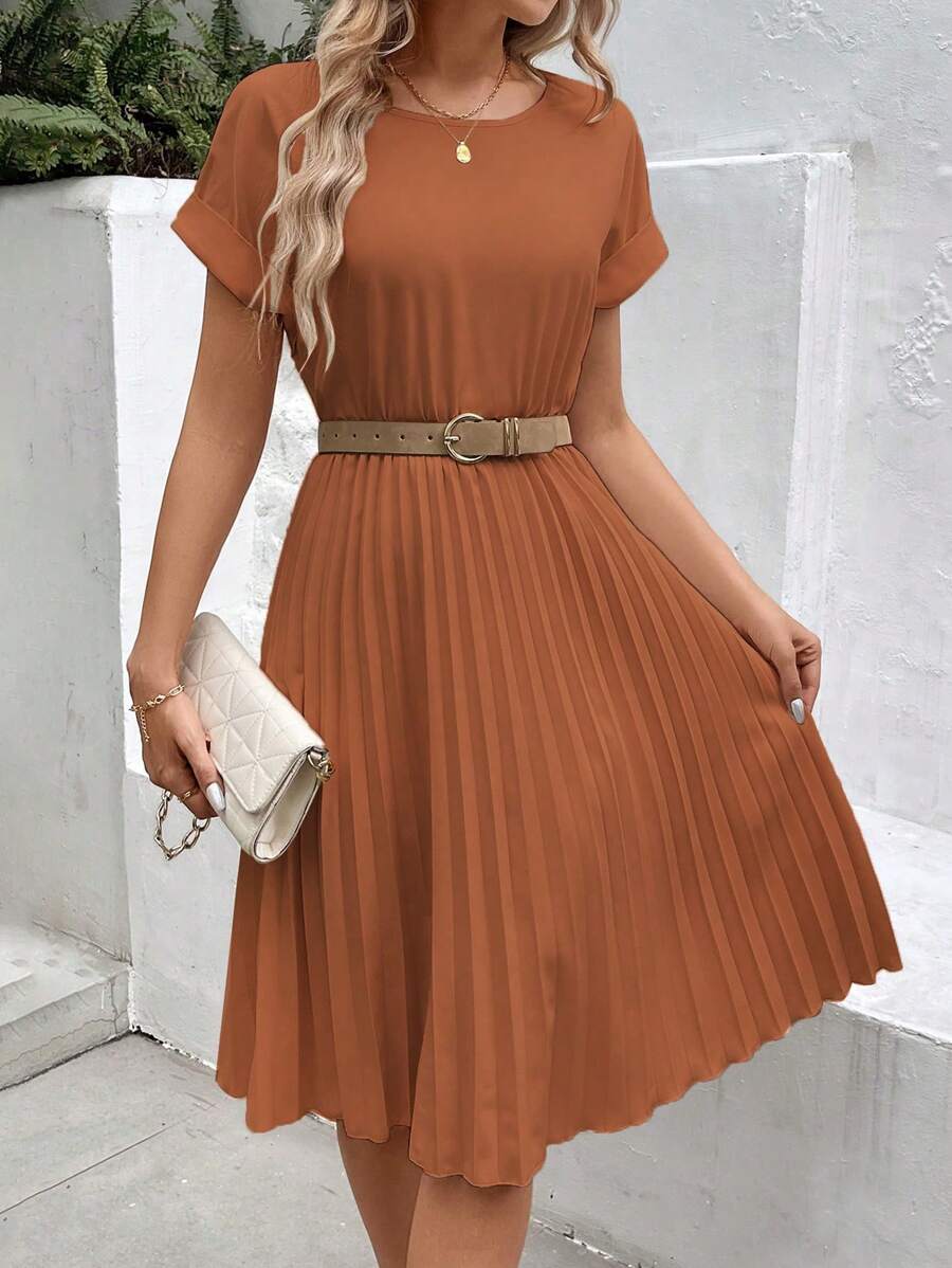 Ellegaria. 时尚优雅的褶皱短袖连衣裙长款女装 - 咖啡棕 - 查看 1