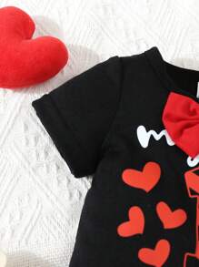 Conjunto de 2 piezas para bebé niño - body casual con cuello redondo de estampado de letras y pantalón largo con patrón de corazones rayados - Multicolor - Ver 4