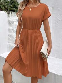 Ellegaria. 时尚优雅的褶皱短袖连衣裙长款女装 - 咖啡棕 - 查看 3