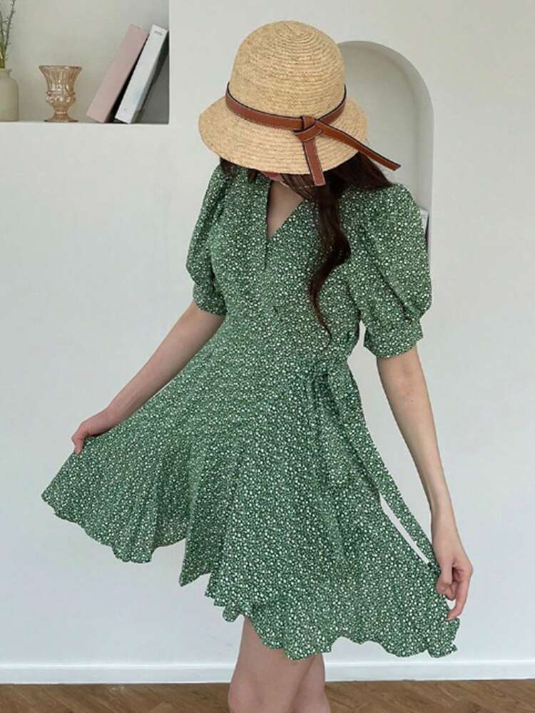 Women Summer Short Bubble Sleeve Ditsy Floral Waist Tie Holiday Style Dress Sundress Vacation Outfits Women Easter Boho
