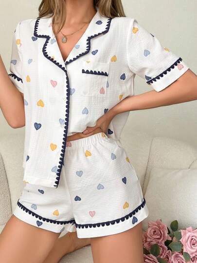 DUSKBASE Conjunto de pijama para mujeres con estampado de corazones multicolores y ribete de contraste en el cuello de solapa