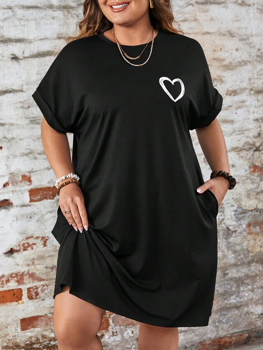 SHEIN LUNE 大尺碼鬆身蝙蝠袖心形印花圓領夏日連衣裙 - 黑色 - 查看 1