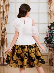 SHEIN 2pcs Tween Girls' Matching Set: Ornate Layered Ruffle Collar Shirt And Floral Jacquard A-Line Skirt - Black - View 2
