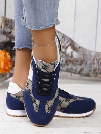 Fall/Winter Women's New Navy Blue Floral Embroidery Oxfords, Retro British Style Leisure Flat Shoes, Lightweight Soft Sole Anti-Skid Versatile Sports Sneakers For Outdoor/Campus, 4-Season