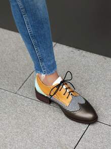 Women Retro British Style Flat Oxford Shoes Chunky Heel Lace-Up Color Block Brogue Shoes