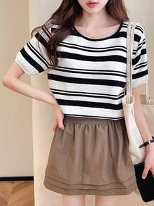 Minimalist And Versatile Striped Round Neck Short-Sleeved Pullover - Black and White - View 4