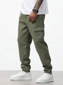 Manfinity Homme 男士时尚休闲翻盖口袋牛仔裤，纯色修身长款橄榄绿色洗水工装牛仔裤，适合送给丈夫、男朋友的礼物