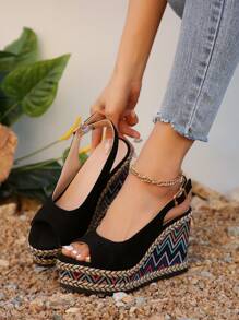 Spring/Summer New Women Fashionable Back Strap Wedge Sandals With Flower Print Packaging And  Rope Decoration And Super High Thick Sole (Color Of The Packaging Flower Print Is Shipped Randomly)