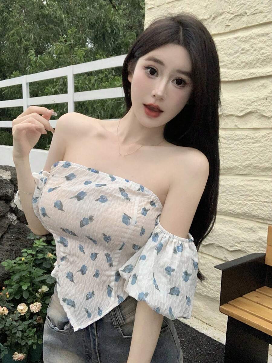 DAZY 花卉露肩泡泡袖不对称下摆短袖女式衬衫，适合邮轮旅行、度假和复活节等场合。 - 彩色 - 查看 1