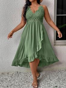 SHEIN VCAY Vestido de verano bohemio de talla grande con tirantes finos, adorno de volantes de calado y acabado cosido para tiempo libre y vacaciones - Verde militar - Ver 3