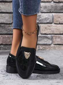 New Women Classic Black Casual Outdoor Four-Season Fringed Loafers With Leopard Head Decoration, Fashionable Lightweight Soft-Sole And Versatile Style For Students, Internet Celebrity And Fairy Style, Vacation And Dotted Flat Shoes