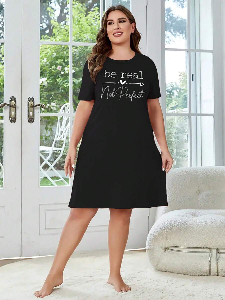 SHEIN LUNE Đầm ngắn tay cổ tròn in chữ cỡ lớn - màu đen - Xem 1
