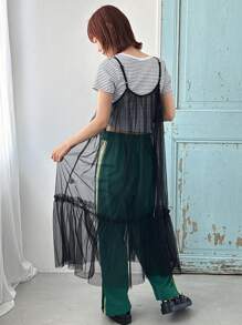 FRIFUL 纯色荷叶边下摆网眼吊带连衣裙（不含T恤）透明休闲女装 - 黑色 - 查看 6