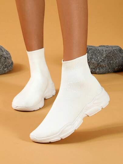 Slip-On White Casual Line Pattern Loose Fit Socks Shoes, Convenient, Lightweight, Breathable Low-Top Fashion Sneakers For Women, Suitable For Holidays And Outdoor Activities