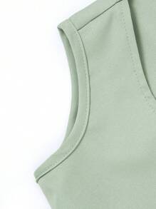 Young Girl Back-To-School Season Casual Fashion Short Top Suit, Consisting Of Waistcoat And Suit Pants, Suitable For Daily Gatherings, Performances In Spring And Summer Sage Green Outfitgreen Young Girl Outfitgreen Two Pieces Setgreen Young Girls Setsgreen Outfit For Young Girl